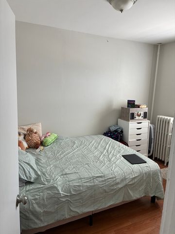 15 Gladstone 2, Everett, MA 02149