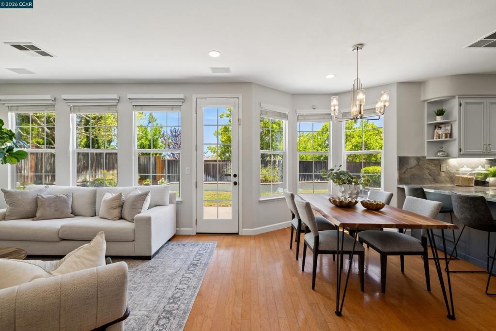 Image 20 of property listing at 1166 S Chanterella Drive, San Ramon, CA 94582