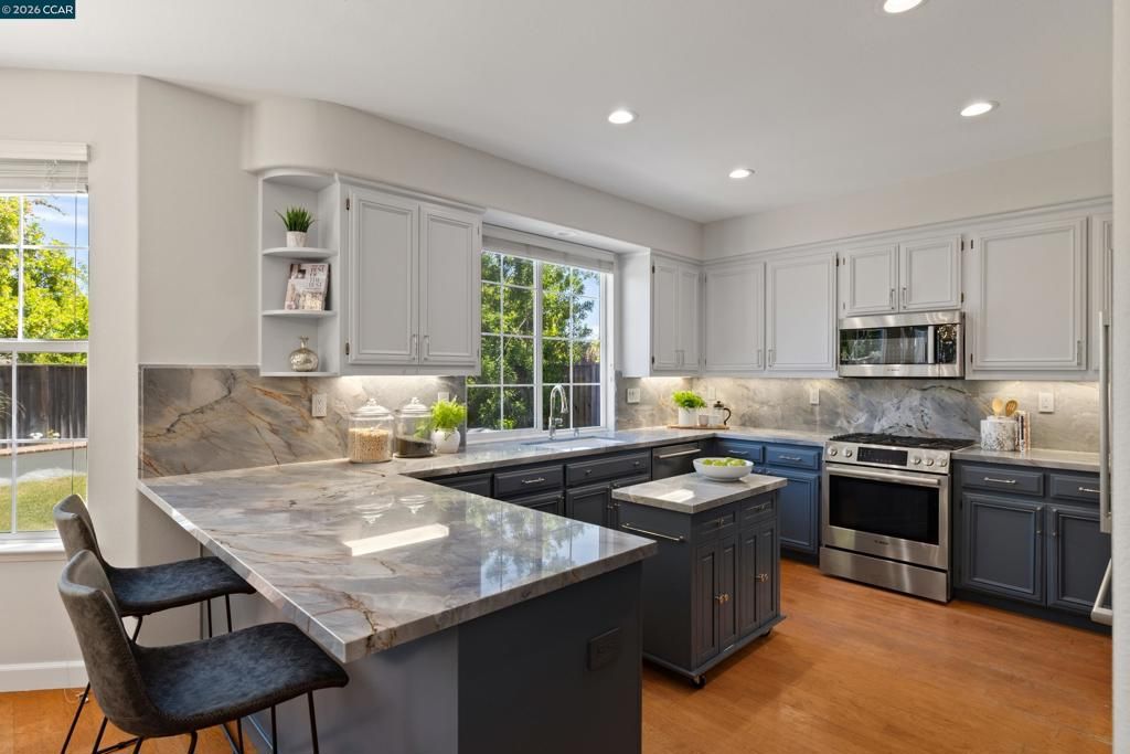 Image 23 of property listing at 1166 S Chanterella Drive, San Ramon, CA 94582