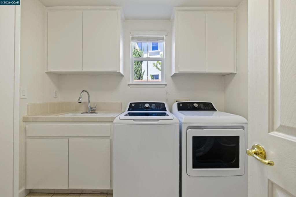 Image 26 of property listing at 1166 S Chanterella Drive, San Ramon, CA 94582