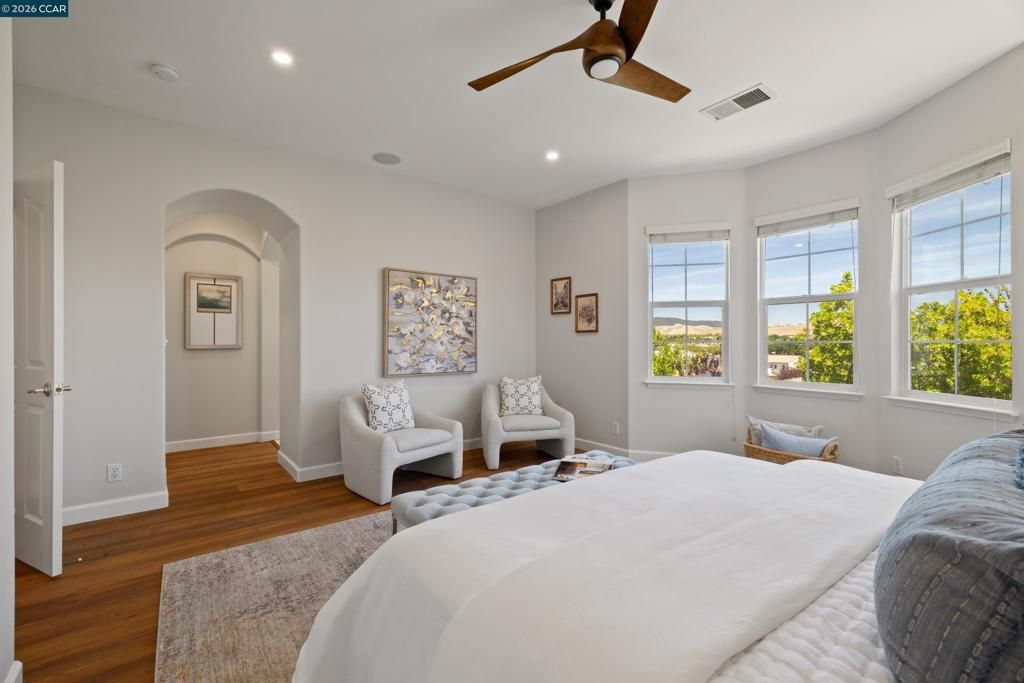 Image 29 of property listing at 1166 S Chanterella Drive, San Ramon, CA 94582