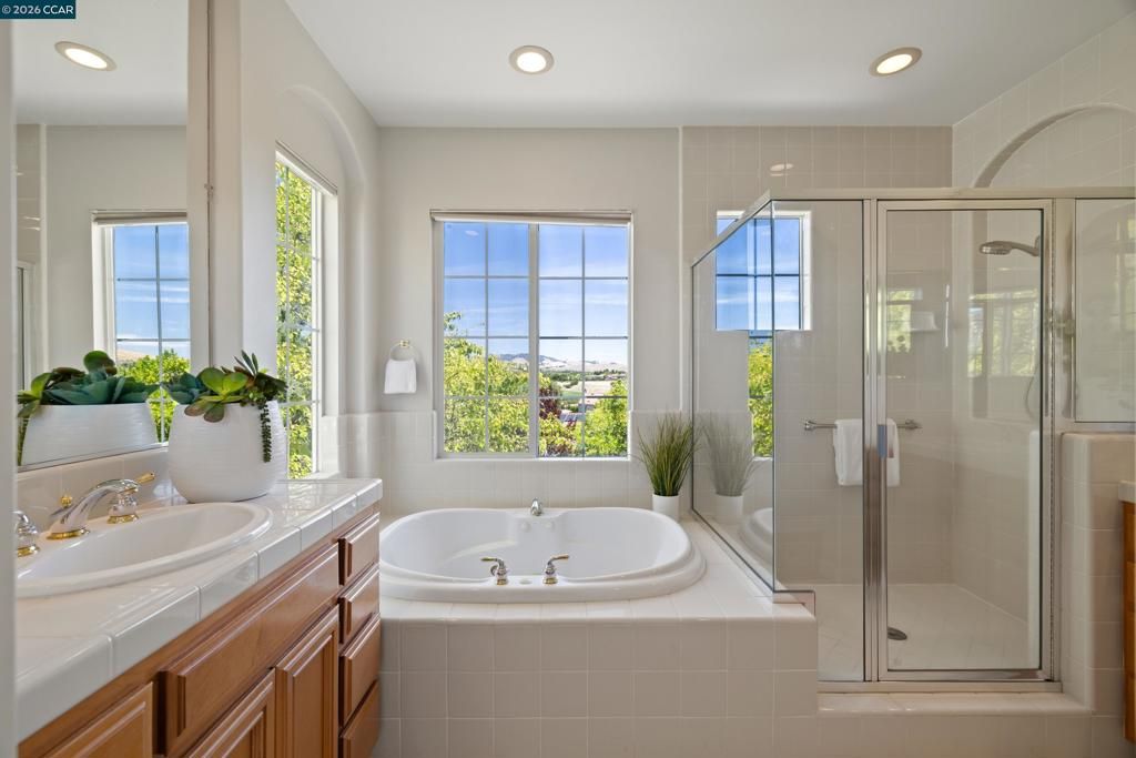 Image 31 of property listing at 1166 S Chanterella Drive, San Ramon, CA 94582
