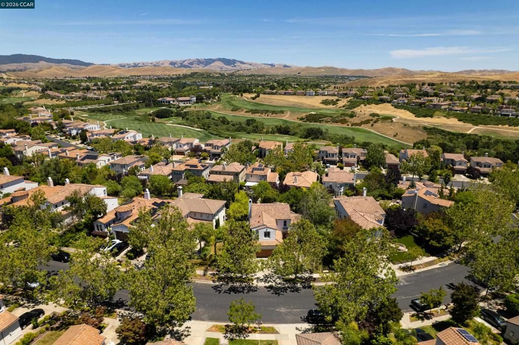 Image 38 of property listing at 1166 S Chanterella Drive, San Ramon, CA 94582