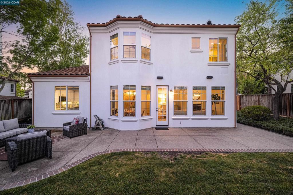 Image 42 of property listing at 1166 S Chanterella Drive, San Ramon, CA 94582