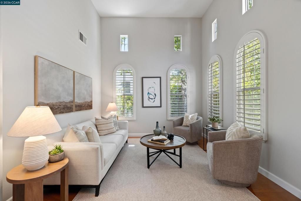 Image 9 of property listing at 1166 S Chanterella Drive, San Ramon, CA 94582