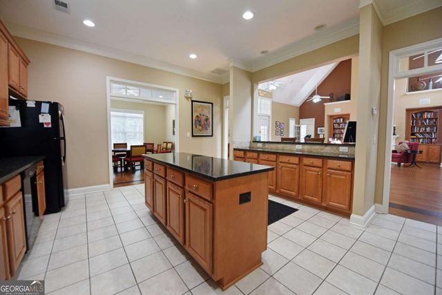 2641 Grapevine Circle 804, Cumming, GA 30041
