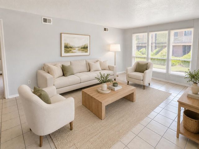151 N Belvedere Blvd Apt 5, Memphis, TN 38104