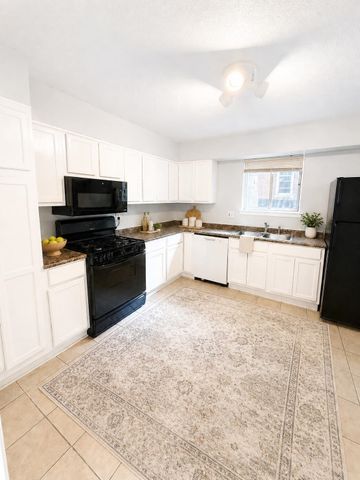 151 N Belvedere Blvd Apt 5, Memphis, TN 38104
