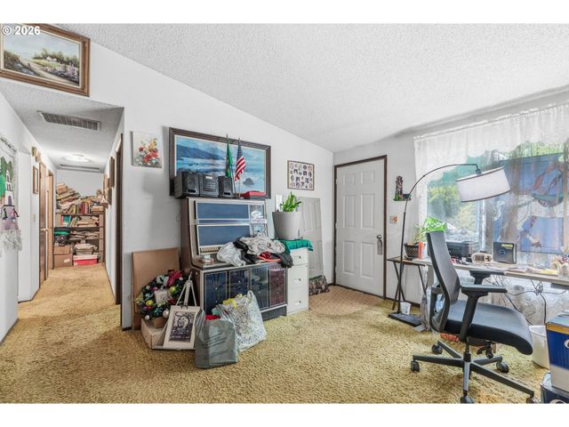 188 WOODSIDE Dr, Longview, WA 98632