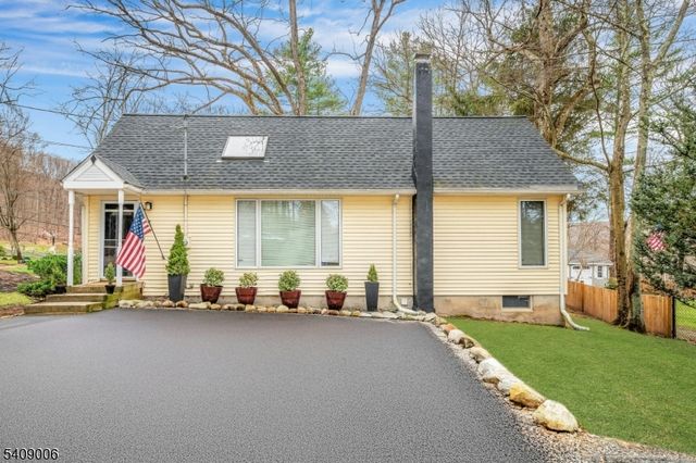 3 Redmans Dr, Jefferson Twp., NJ 07438