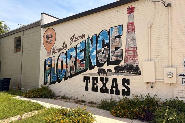 204 Three Rivers RD, Florence, TX 78633