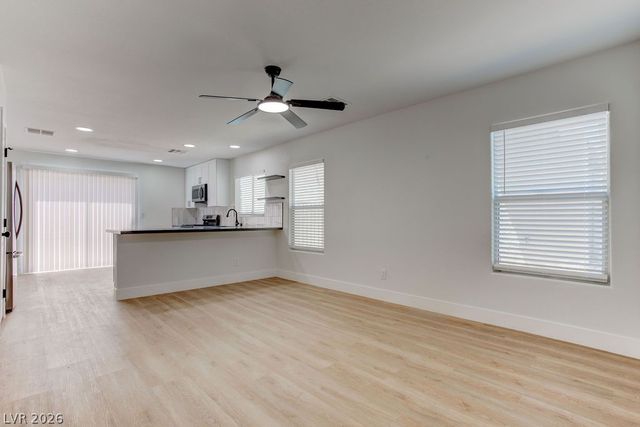 8765 First Lady Avenue, Las Vegas, NV 89148
