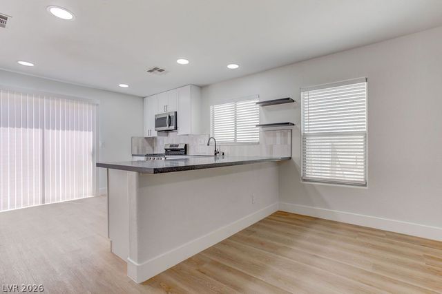 8765 First Lady Avenue, Las Vegas, NV 89148