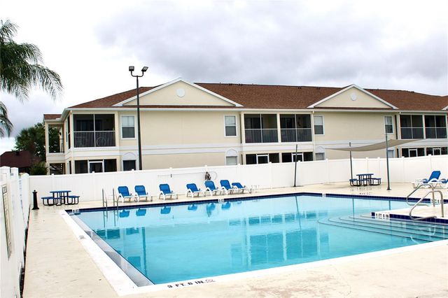 8829 CORAL PALMS COURT B, Kissimmee, FL 34747