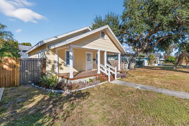2127 8TH AVENUE N, St Petersburg, FL 33713