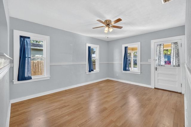 2127 8TH AVENUE N, St Petersburg, FL 33713