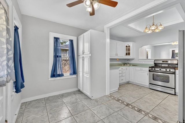 2127 8TH AVENUE N, St Petersburg, FL 33713