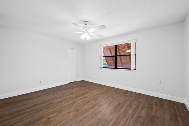 1517 Fairway Road, Pembroke Pines, FL 33026