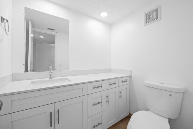 1517 Fairway Road, Pembroke Pines, FL 33026