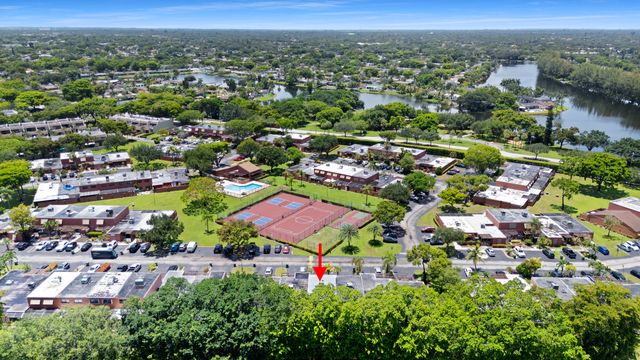 1517 Fairway Road, Pembroke Pines, FL 33026