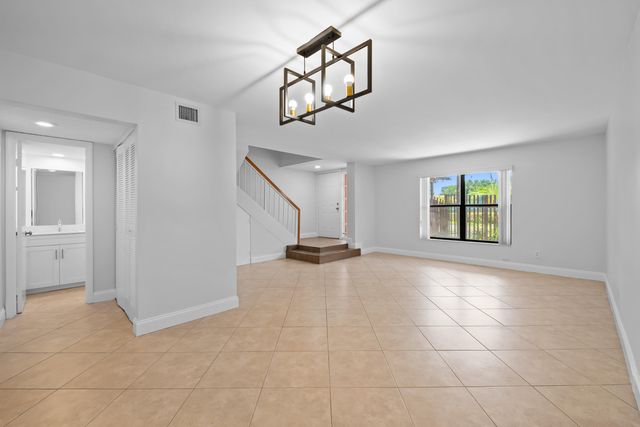1517 Fairway Road, Pembroke Pines, FL 33026