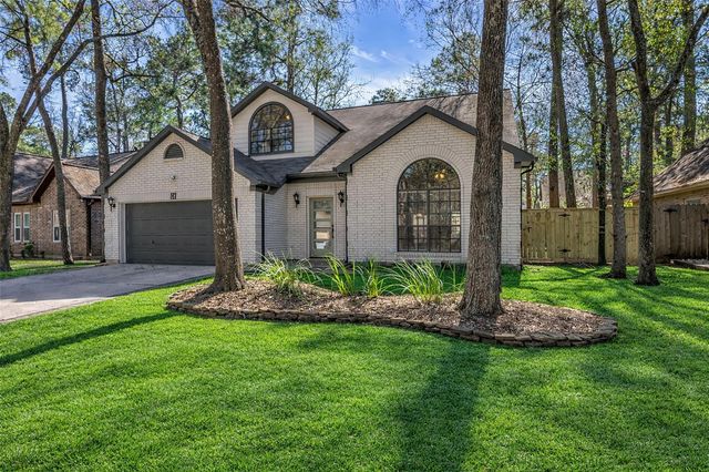 6 Dusky Meadow Place, The Woodlands, TX 77381