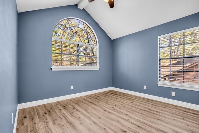 6 Dusky Meadow Place, The Woodlands, TX 77381