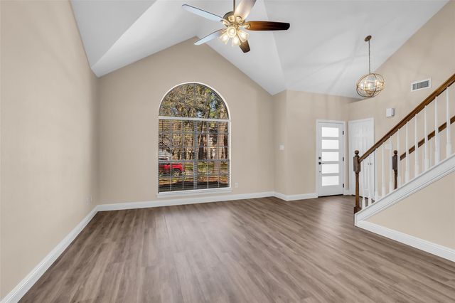 6 Dusky Meadow Place, The Woodlands, TX 77381