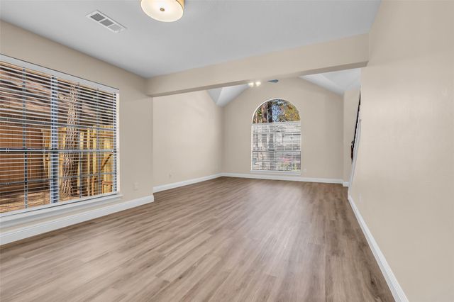 6 Dusky Meadow Place, The Woodlands, TX 77381