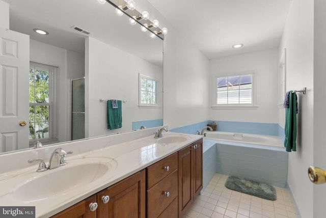 2212 CHERRY LEAF LN, Silver Spring, MD 20906