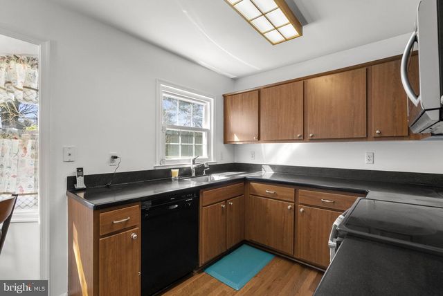 2212 CHERRY LEAF LN, Silver Spring, MD 20906