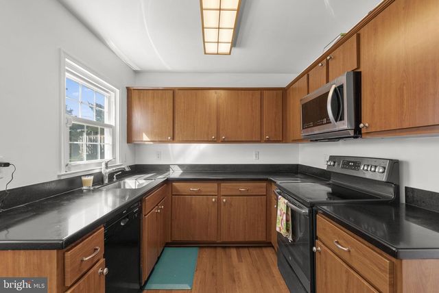 2212 CHERRY LEAF LN, Silver Spring, MD 20906