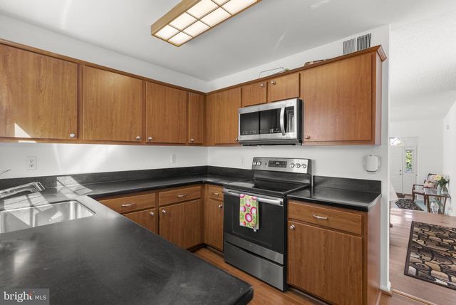 2212 CHERRY LEAF LN, Silver Spring, MD 20906