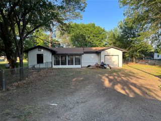 113 N Wilson Street, Boyd, TX 76023