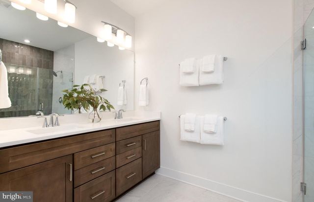 42815 EAGLE VIEW DR, Leesburg, VA 20176