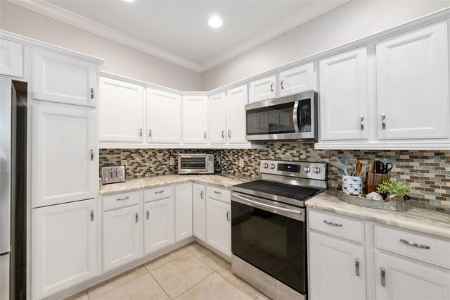 879 CHAPMAN LOOP, The Villages, FL 32162