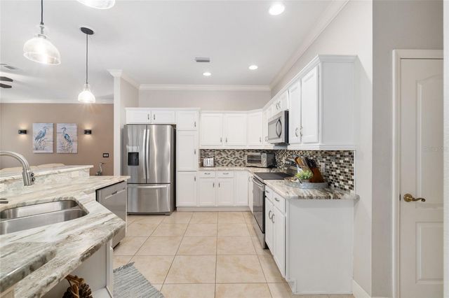 879 CHAPMAN LOOP, The Villages, FL 32162