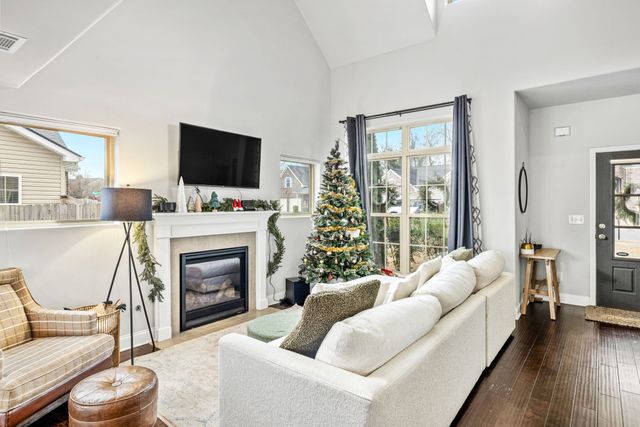 1036 Daniel Ln, Spring Hill, TN 37174