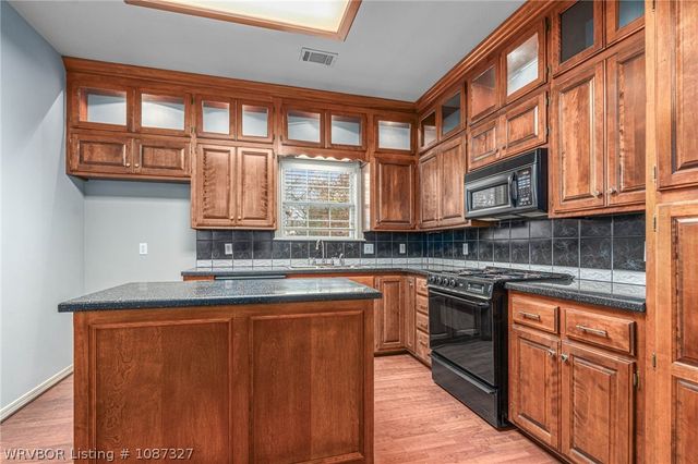 2201 Carthage Drive, Fort Smith, AR 72901