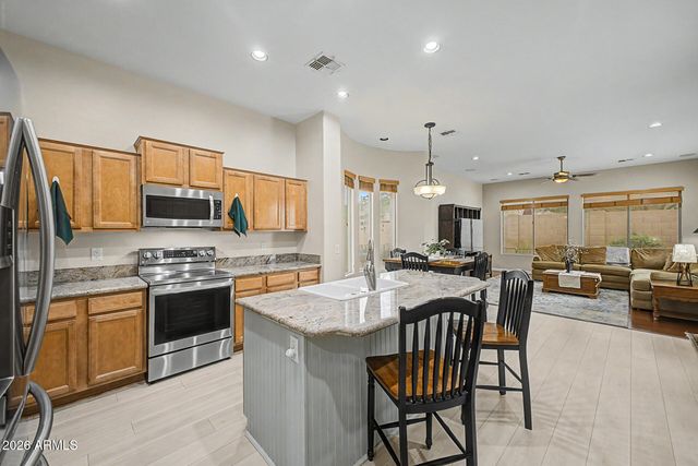 1919 E GARY Way, Phoenix, AZ 85042