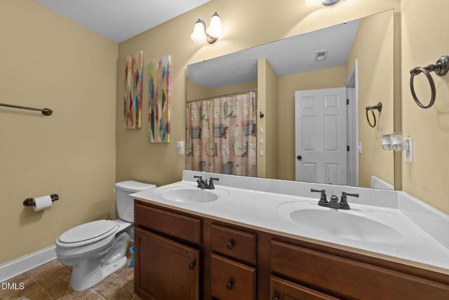 37 Roasted Nut Lane, Smithfield, NC 27577