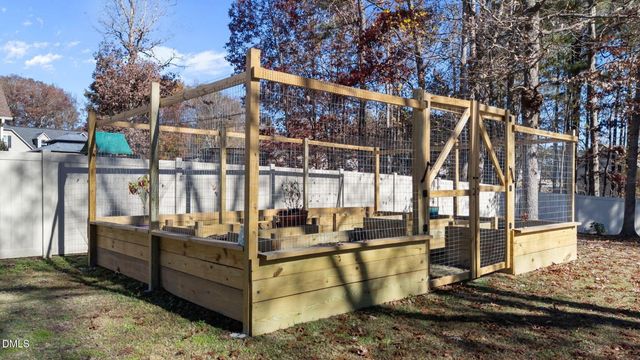 37 Roasted Nut Lane, Smithfield, NC 27577