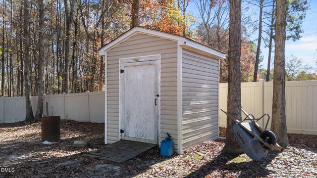 37 Roasted Nut Lane, Smithfield, NC 27577