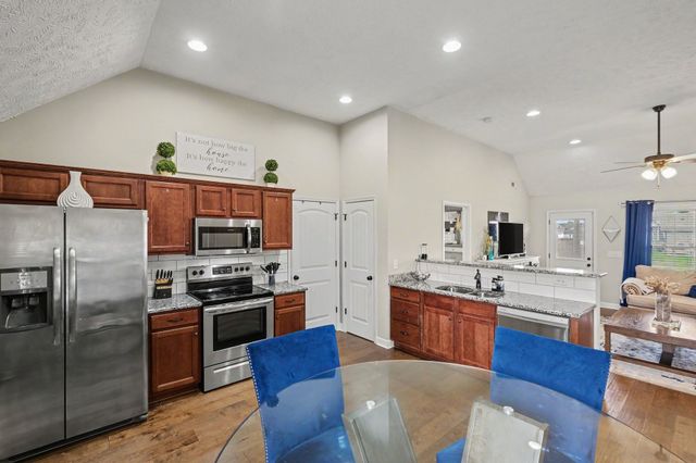 8041 Manchester Pike, Murfreesboro, TN 37127