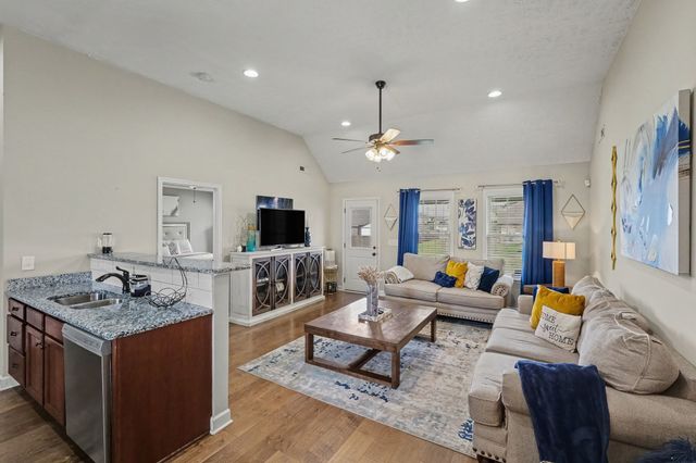 8041 Manchester Pike, Murfreesboro, TN 37127