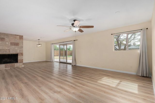 5733 W ROYAL PALM Road, Glendale, AZ 85302