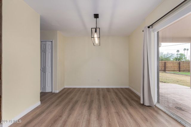 5733 W ROYAL PALM Road, Glendale, AZ 85302