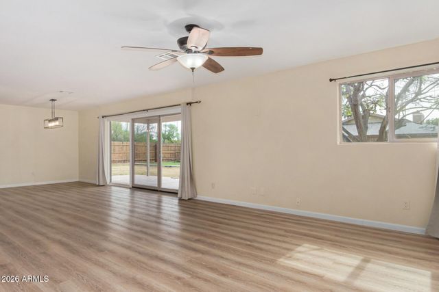 5733 W ROYAL PALM Road, Glendale, AZ 85302