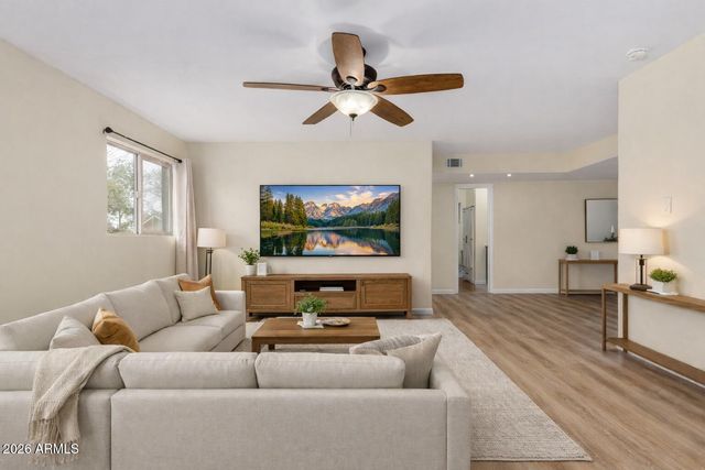 5733 W ROYAL PALM Road, Glendale, AZ 85302