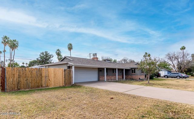 5733 W ROYAL PALM Road, Glendale, AZ 85302